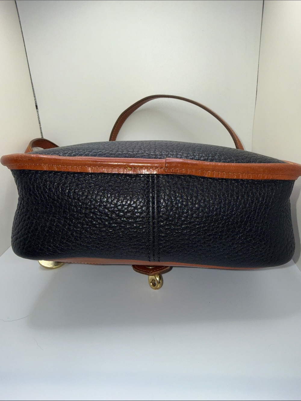 Vintage Dooney & Bourke (AWL) Square Carrier Leather Bag - Picture 5 of 12